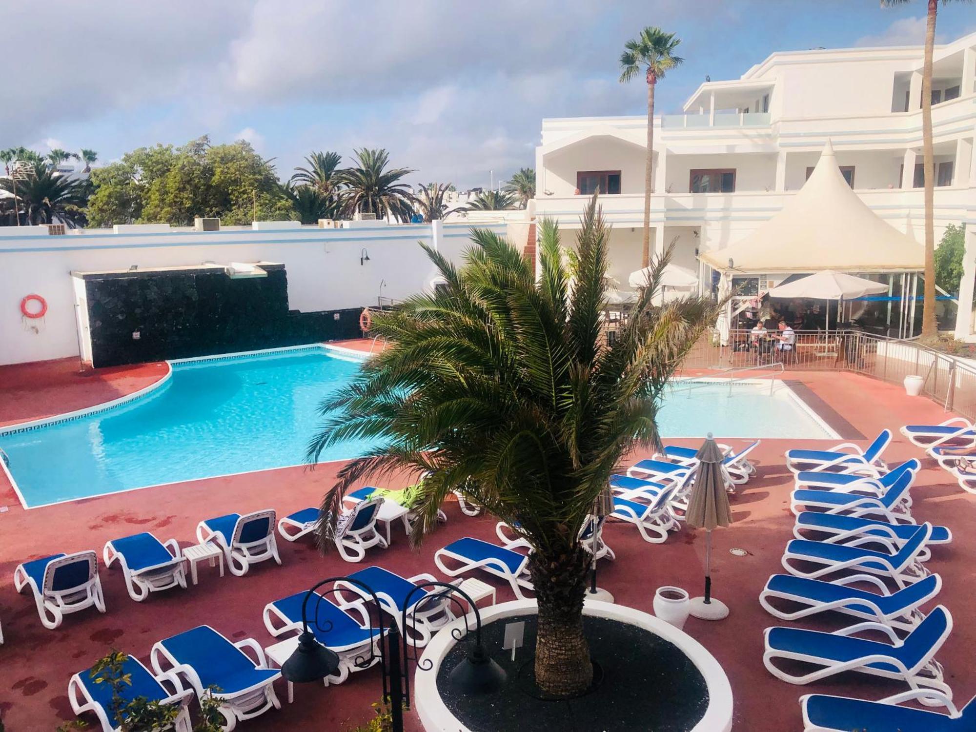 Apartamentos Oceano - Adults Only - Solo Adultos Costa Teguise Exteriör bild